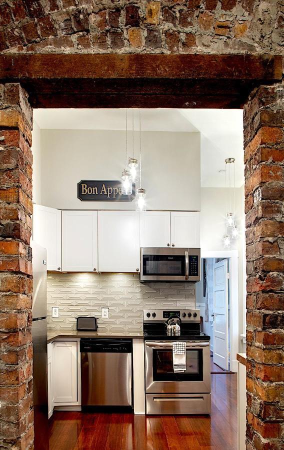 Newly Renovated Historic Savannah Townhome! Εξωτερικό φωτογραφία