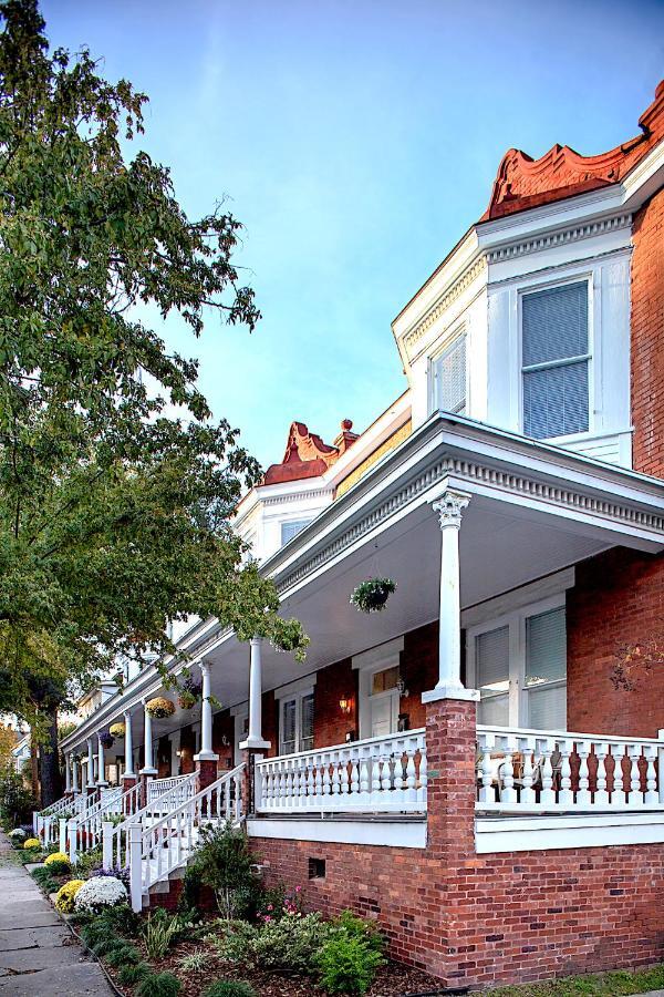 Newly Renovated Historic Savannah Townhome! Εξωτερικό φωτογραφία